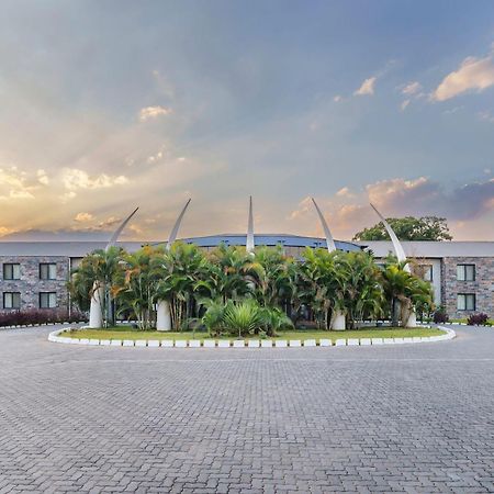 Protea Hotel By Marriott Ндола Екстериор снимка