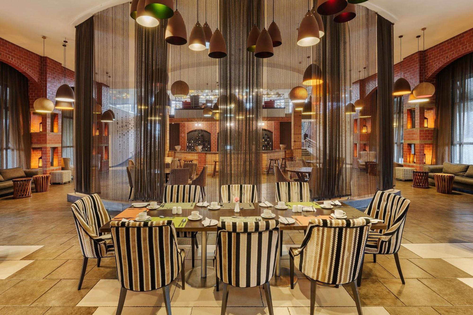 Protea Hotel By Marriott Ндола Екстериор снимка