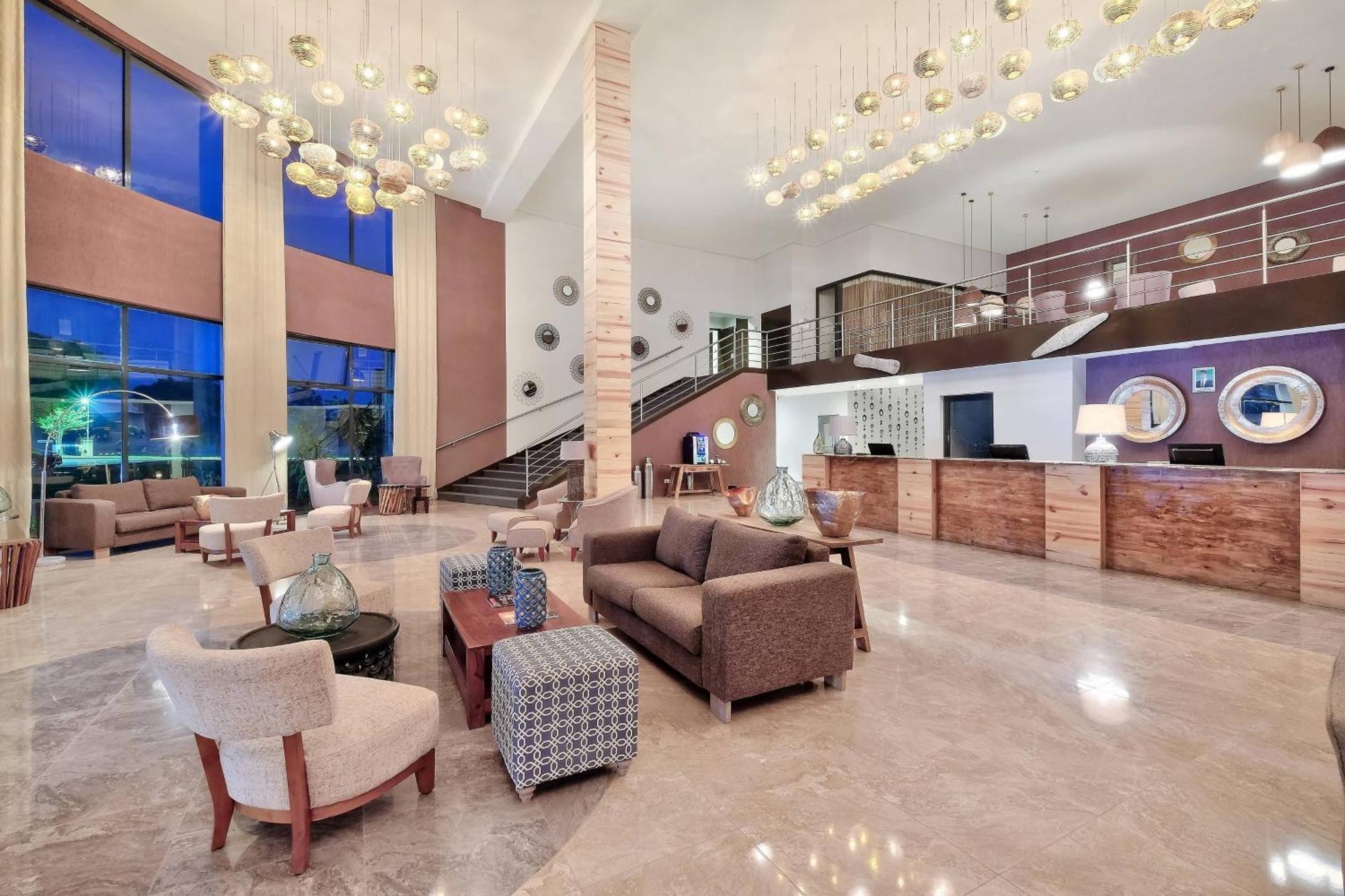 Protea Hotel By Marriott Ндола Екстериор снимка